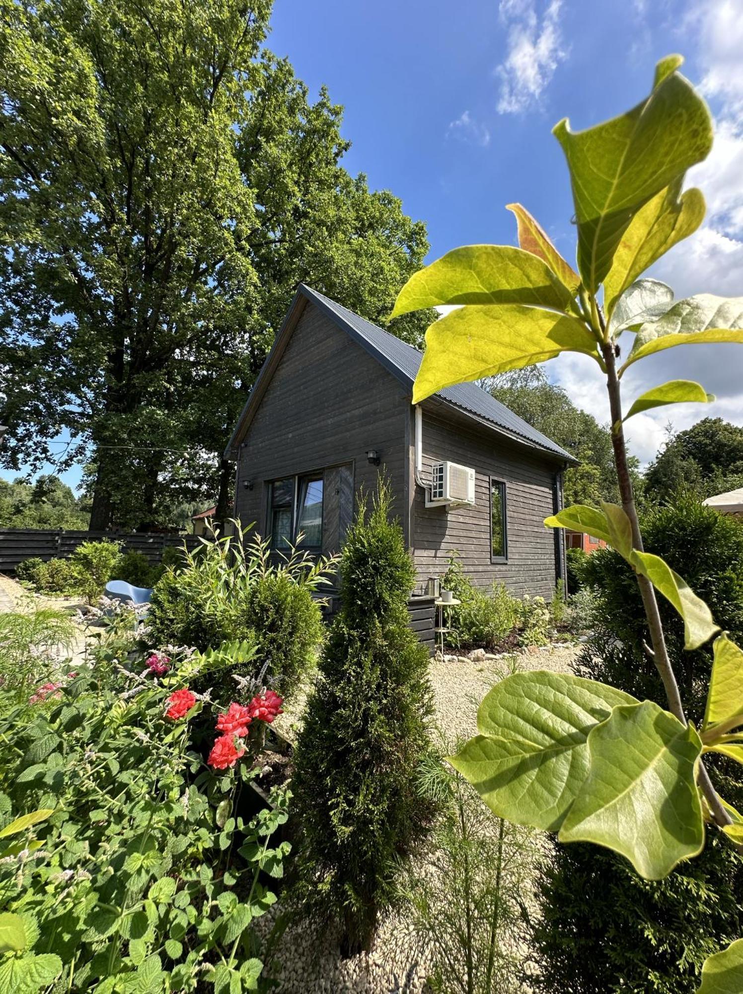 Amazing Little House On An Island With Garden Villa รีกา ภายนอก รูปภาพ